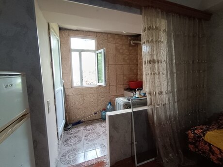 1 otaqlı köhnə tikili - Qara Qarayev m. - 22 m²