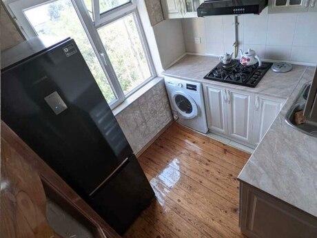 Продаётся 4-комнатная квартира в старом фонде, Xalqlar Dostluğu, 90 м², 225 000 AZN, фото 3 / 10