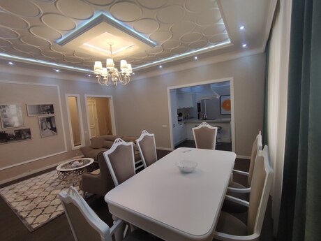Elan №6162940 - Bakı, 28 May m., 2 otaqlı, 110 m², 4/16 mərtəbə