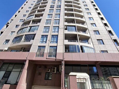 Объявление №6147753 - Баку, м. Гянджлик, 4-комн., 145 м², 7/14 этаж