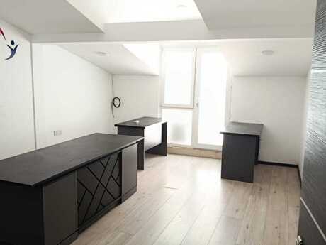 1 otaqlı ofis - Nərimanov r. - 25 m²