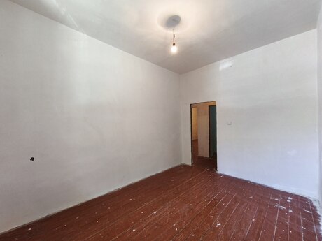 Bakıxanovda 5 otaqlı köhnə tikili mənzil satılır, 120 m², 165 000 AZN, şəkil 5 / 12