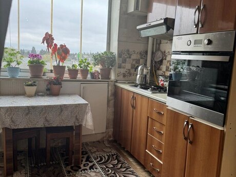 3 otaqlı mənzil, 82 m², Bakıxanov: 155 000 ₼ 3