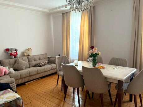 Elan №6164077 - Bakı, Xəzər r., 4 otaqlı, 150 m²
