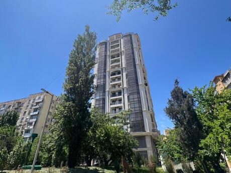 Elan №6164145 - Bakı, 8 Noyabr m., 3 otaqlı, 137 m², 8/17 mərtəbə