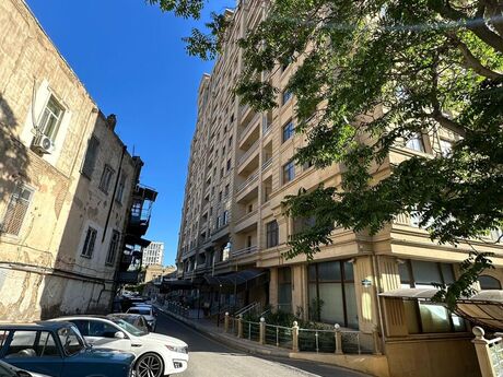 3-room apartment, 170 m², Nizami: 650 000 ₼ 5