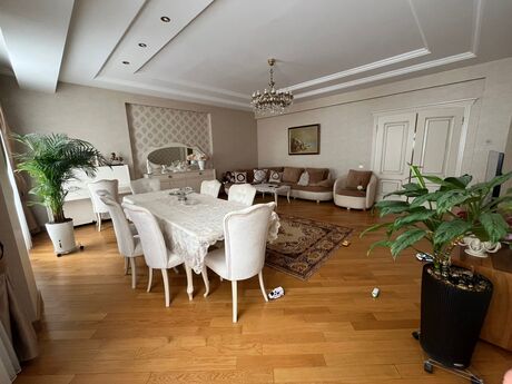 Elan №6164481 - Bakı, Nizami m., 3 otaqlı, 170 m², 14/16 mərtəbə