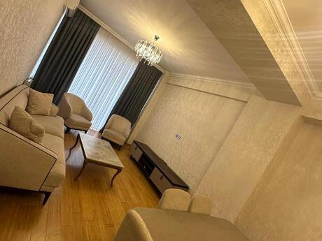 Elan №6164665 - Bakı, İnşaatçılar m., 2 otaqlı, 70 m², 2/20 mərtəbə