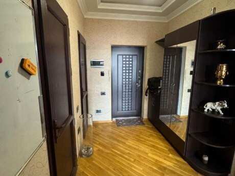 Elan №6164949 - Bakı, Nəsimi r., 2 otaqlı, 60 m², 14/18 mərtəbə