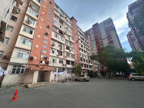 Elan №6164925 - Bakı, Neftçilər m., 4 otaqlı, 105 m², 9/10 mərtəbə