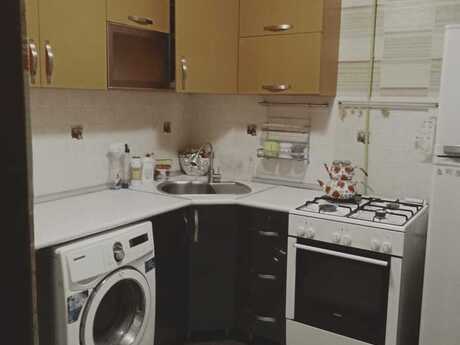 1 otaqlı köhnə tikili - Qara Qarayev m. - 35 m²