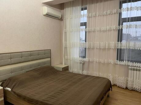 3 otaqlı yeni tikili - 28 May m. - 100 m²