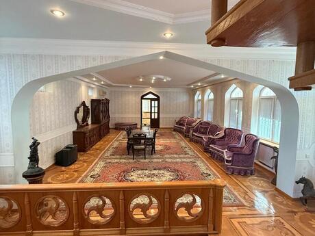 Elan №6165553 - Bakı, Qaraçuxur q., 15 otaqlı, 2000 m²