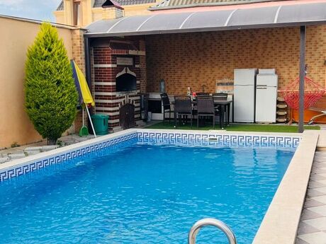 5 otaqlı həyət evi/bağ evi - Şağan q. - 250 m²