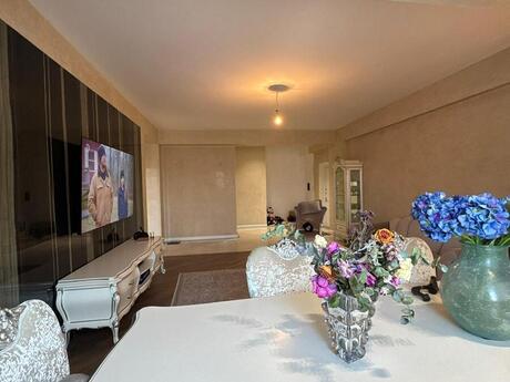 4 otaqlı mənzil, 160 m², Nəsimi: 525 000 ₼ 2