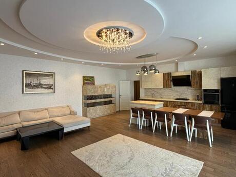 Elan №6166033 - Bakı, 28 May m., 5 otaqlı, 210 m², 8/18 mərtəbə