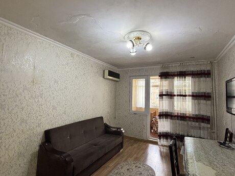 Elan №6166039 - Bakı, Neftçilər m., 2 otaqlı, 50 m², 3/5 mərtəbə