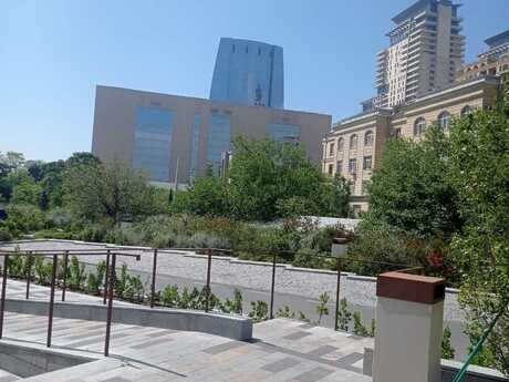Elan №6166047 - Bakı, 28 May m., 2 otaqlı, 60 m², 4/5 mərtəbə