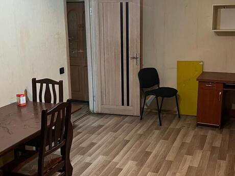 Elan №6166060 - Bakı, Neftçilər m., 1 otaqlı, 40 m², 1/5 mərtəbə