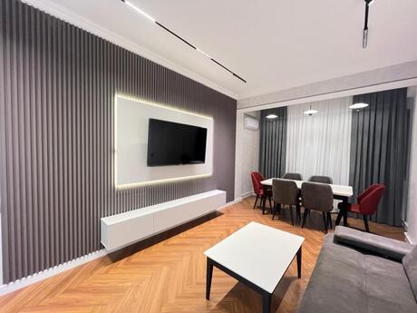 Elan №6166089 - Bakı, Şah İsmayıl Xətai m., 2 otaqlı, 70 m², 8/20 mərtəbə