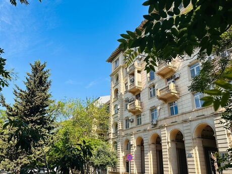 Elan №6166147 - Bakı, 28 May m., 3 otaqlı, 85 m², 3/5 mərtəbə