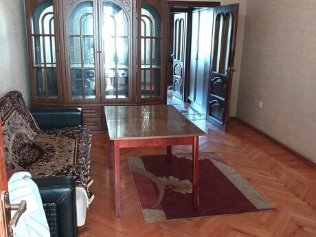 Elan №6166191 - Bakı, Həzi Aslanov q., 2 otaqlı, 51 m², 3/5 mərtəbə