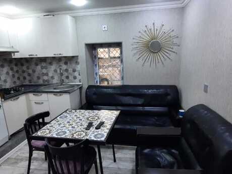 Объявление №6166179 - Баку, м. Ичеришехер, 4-комн., 42 м², 2/2 этаж