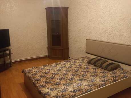 Elan №6166684 - Bakı, Yeni Günəşli q., 2 otaqlı, 45 m², 7/9 mərtəbə