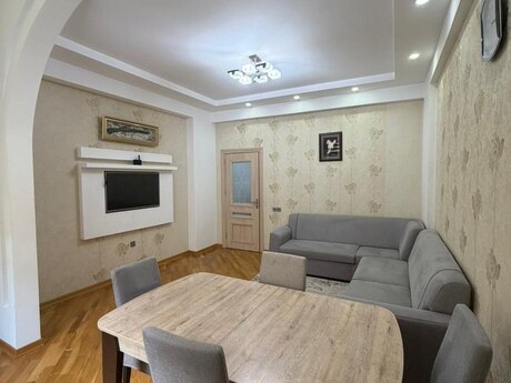 Elan №6166775 - Bakı, Memar Əcəmi m., 2 otaqlı, 65 m², 6/18 mərtəbə