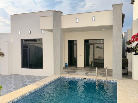 4 otaqlı həyət evi, 140 m², Şüvəlan: 215 000 ₼ 2