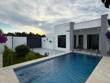 4 otaqlı həyət evi, 150 m², Şüvəlan: 215 000 ₼ 3