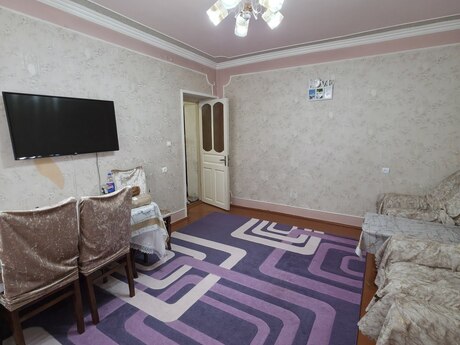 3 otaqlı mənzil, 70 m², Bakıxanov: 155 000 ₼ 2