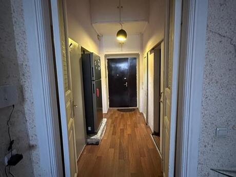 Elan №6167208 - Bakı, Sahil m., 3 otaqlı, 82 m², 2/3 mərtəbə