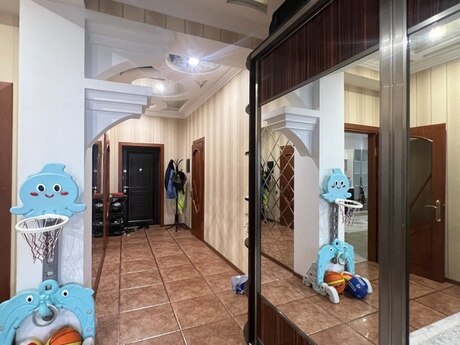 3 otaqlı yeni tikili - 28 May m. - 135 m²