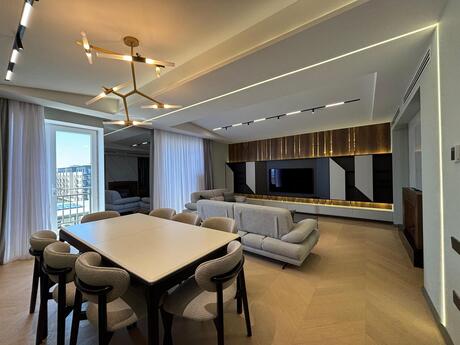 Elan №6167611 - Bakı, Ağ şəhər q., 4 otaqlı, 210 m², 7/8 mərtəbə