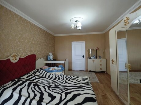 4 otaqlı mənzil, 100 m², Bakıxanov: 250 000 ₼ 5
