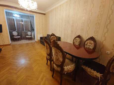 Объявление №6168244 - Баку, м. Элмляр Академиясы, 2-комн., 65 м², 5/5 этаж