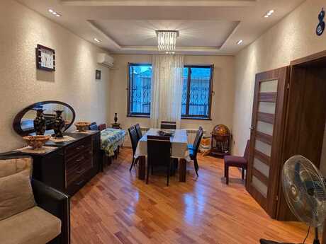 4 otaqlı həyət evi/bağ evi - Sumqayıt - 180 m²