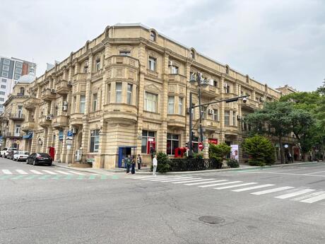 Объявление №6168505 - Баку, м. Низами, 3-комн., 80 м², 2/3 этаж