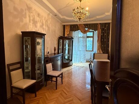 4 otaqlı köhnə tikili - Gənclik m. - 110 m²