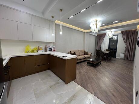 Аренда: 2-комнатная квартира, 85 м², Nizami City: 1 400 ₼/мес 3