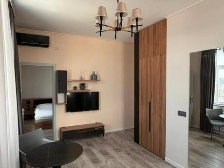 Elan №6168760 - Bakı, Səbail r., 2 otaqlı, 80 m², 3/5 mərtəbə
