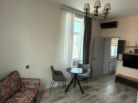 Kirayə 2 otaqlı mənzil, 80 m², Səbail: 1 000 ₼/ay 2