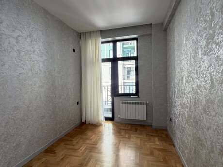 4-комнатная квартира, 120 м², Gənclik: 475 000 ₼ 2