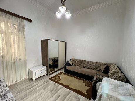 Elan №6168784 - Bakı, Sahil m., 2 otaqlı, 60 m², 2/3 mərtəbə