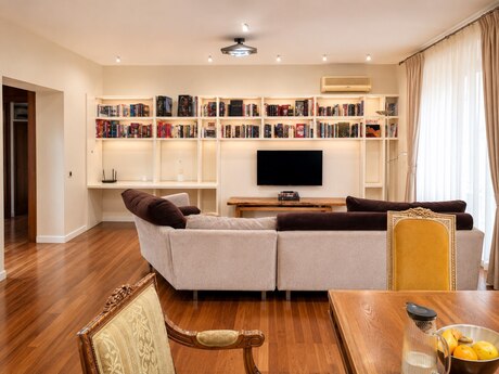 3 otaqlı köhnə tikili - İçəri Şəhər m. - 100 m²