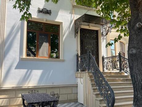 8 otaqlı həyət evi, 560 m², Badamdar: 1 290 000 ₼ 2