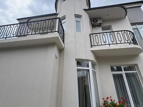 8 Noyabrda 8 otaqlı həyət evi kirayə verilir, 450 m², 15 000 AZN/ay, şəkil 3 / 12