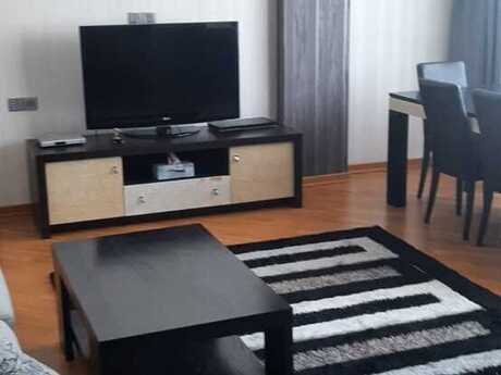 Elan №6169358 - Bakı, Elmlər Akademiyası m., 2 otaqlı, 100 m², 12/14 mərtəbə