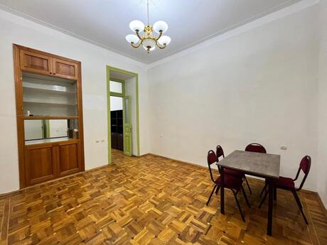Объявление №6165638 - Баку, м. Ичеришехер, 2-комн., 60 м², 1/1 этаж